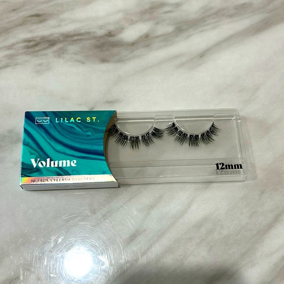 Lilac St Lashes - Picture 2 of 5